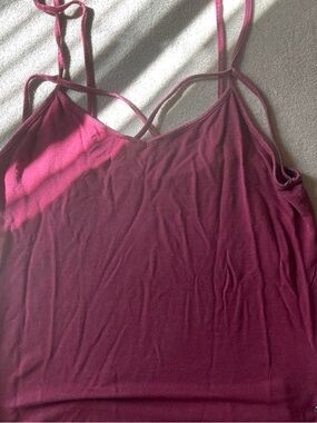 American Eagle Outfitters Double-Strap V-Neck Camisole - Berry Pink